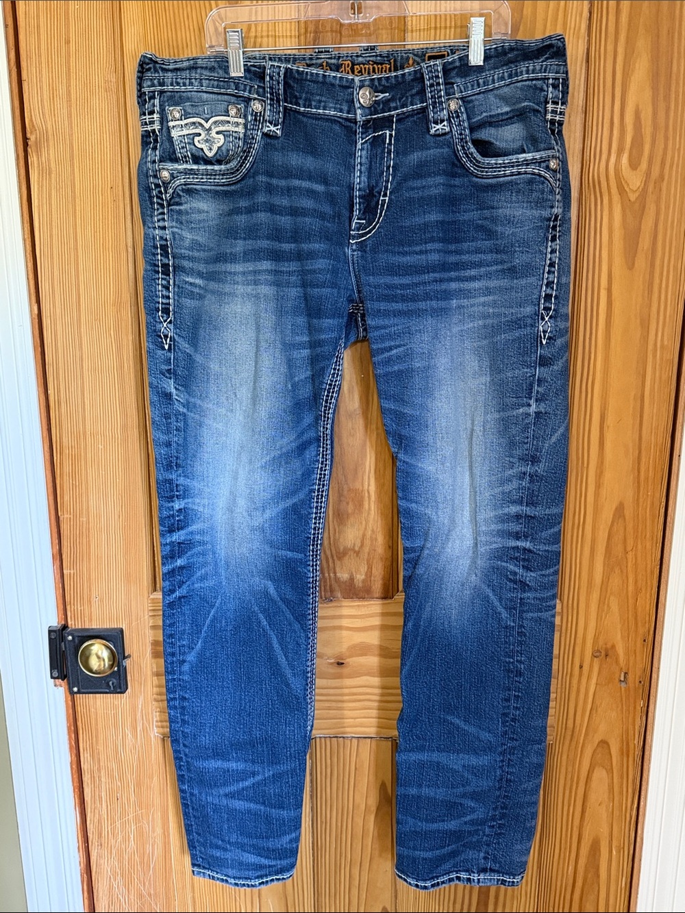 Rock Revival Lofton Relaxed Straight 17 Jean ~ 38X32